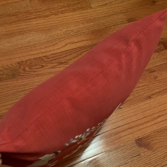 Hampton Bay Red Bee Floral Indoor/Outdoor Accent Pillow - Picture 8 of 16